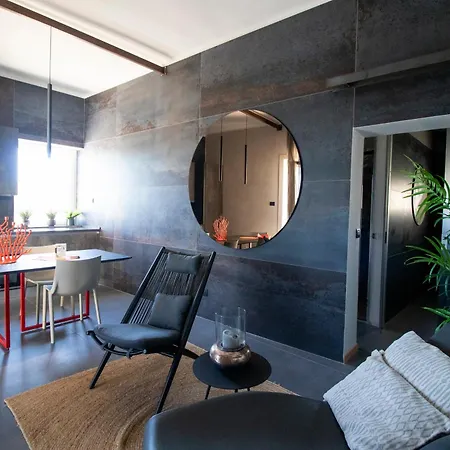 C-home Historic House 아파트