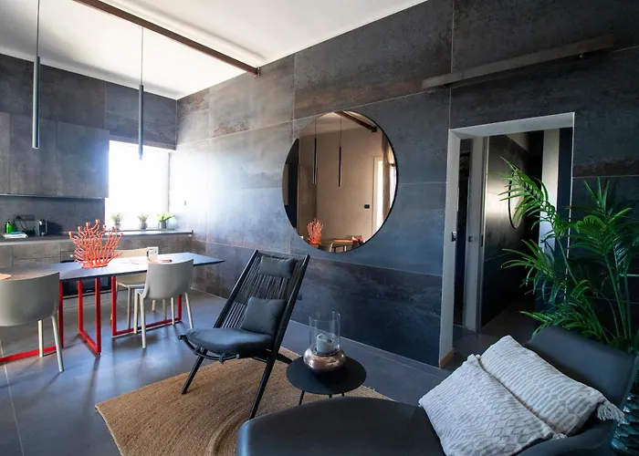 C-home Historic House 아파트